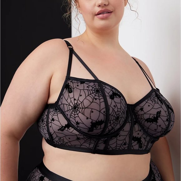 ❤️NWT VINTAGE TORRID BRA SPIDERWEB BATS PRINT UNDERWIRE BRALETTE - HALLOWEEN 4X - Picture 7 of 10
